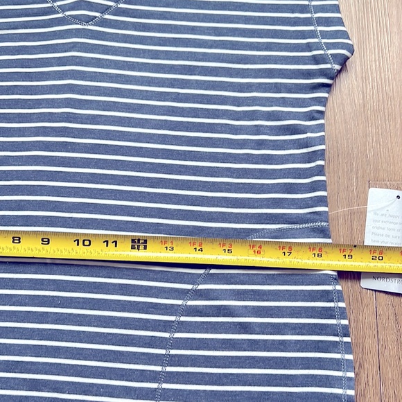 NWT Max Studio Women’s Striped Hooded Short Dress Size Small - Picture 14 of 16